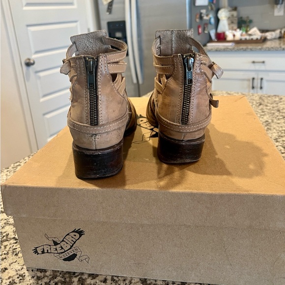 Freebird Ankle Boots - Picture 4 of 7